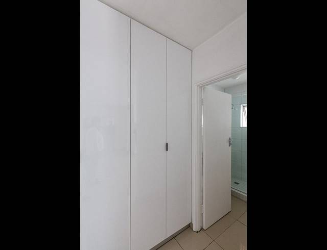 0 BEDROOM APARTMENT FOR SALE IN SEA POINT